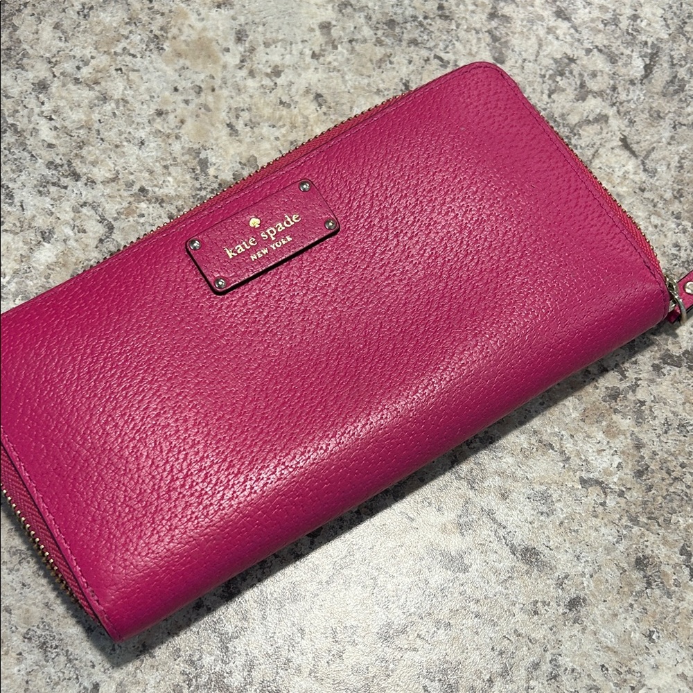 Kate Spade Fuchsia Zip-Around Wallet - Picture 1 of 3